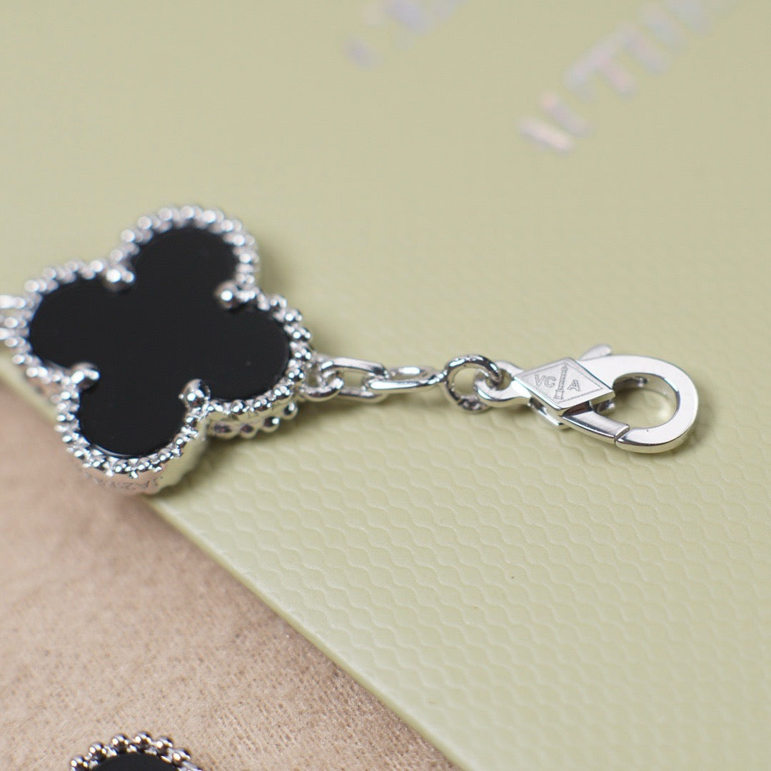 [✨ROSE💎] CLOVER 5 MOTIF ONYXS BRACELET COLLECTION