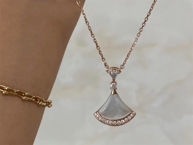 [✨ROSE💎]DREAM NECKLACE MOP PINK GOLD DIAMOND