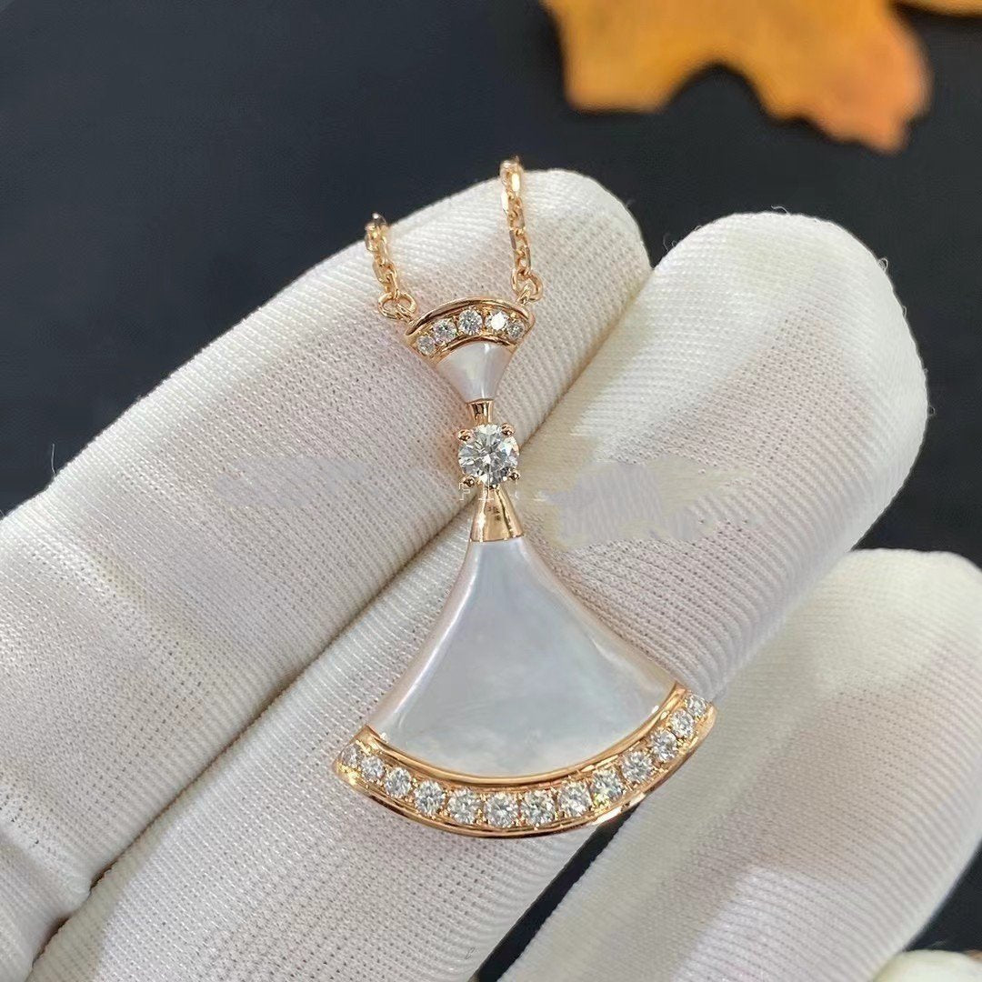 [✨ROSE💎]DREAM NECKLACE MOP PINK GOLD DIAMOND