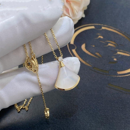 [✨ROSE💎]DREAM NECKLACE WHITE MOP GOLD 1 DIAMOND