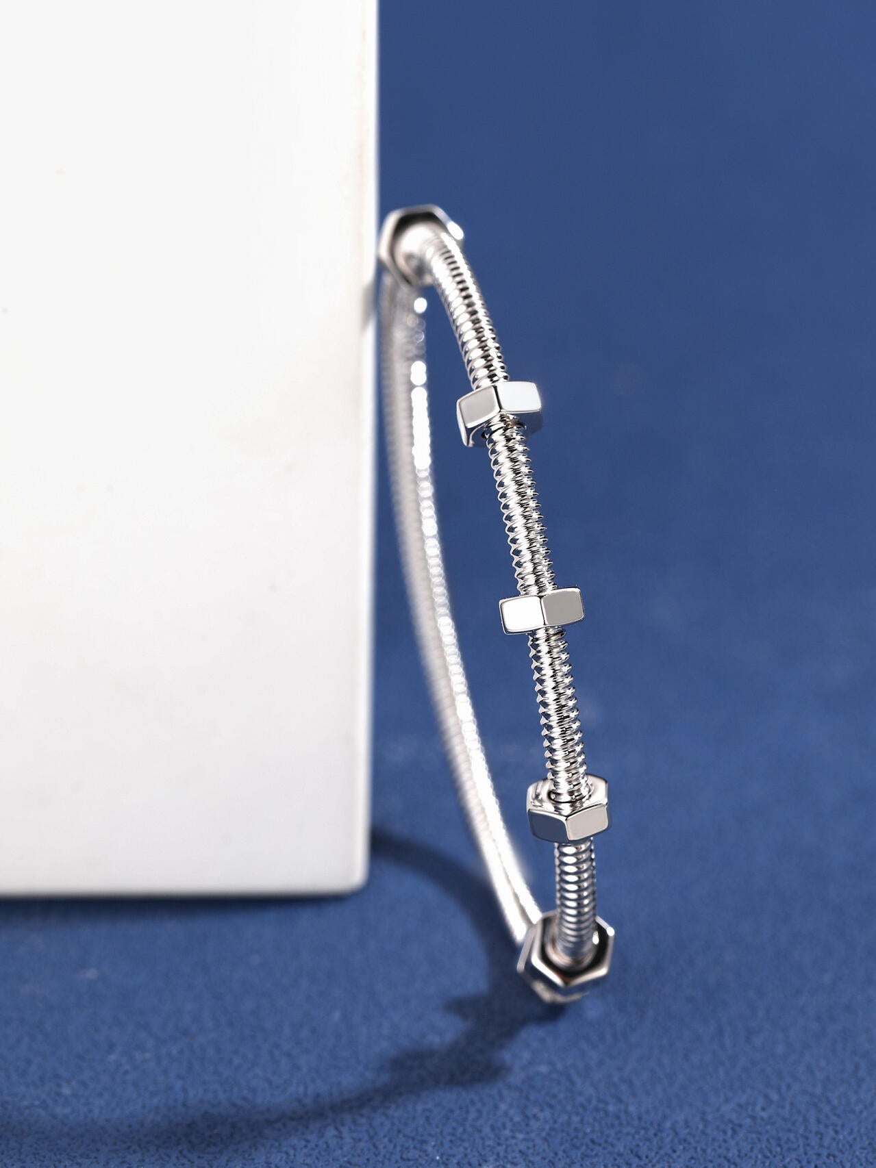 [✨ROSE💎]CT THREADED BRACELET