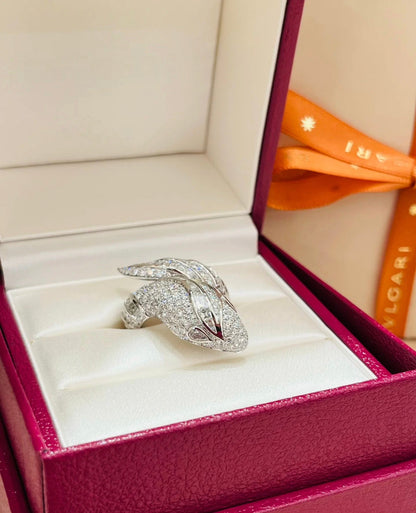 [✨ROSE💎]BRAND NEW LUXURY SILVER SNAKE RING