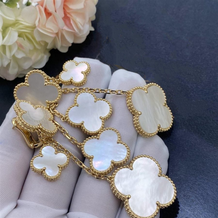 [✨ROSE💎]CLOVER EARRINGS WHITE MOP 4 MOTIFS GOLD