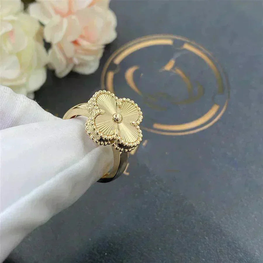 [✨ROSE💎]CLOVER GOLD RING