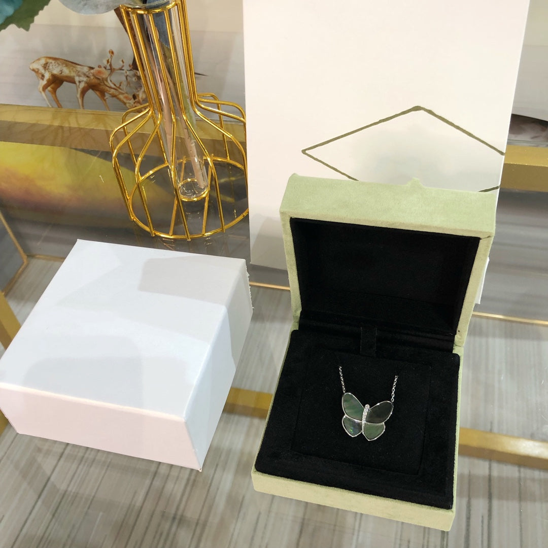 [✨ROSE💎]LARGE BUTTERFLY SILVER PENDANT DIAMOND NECKLACE
