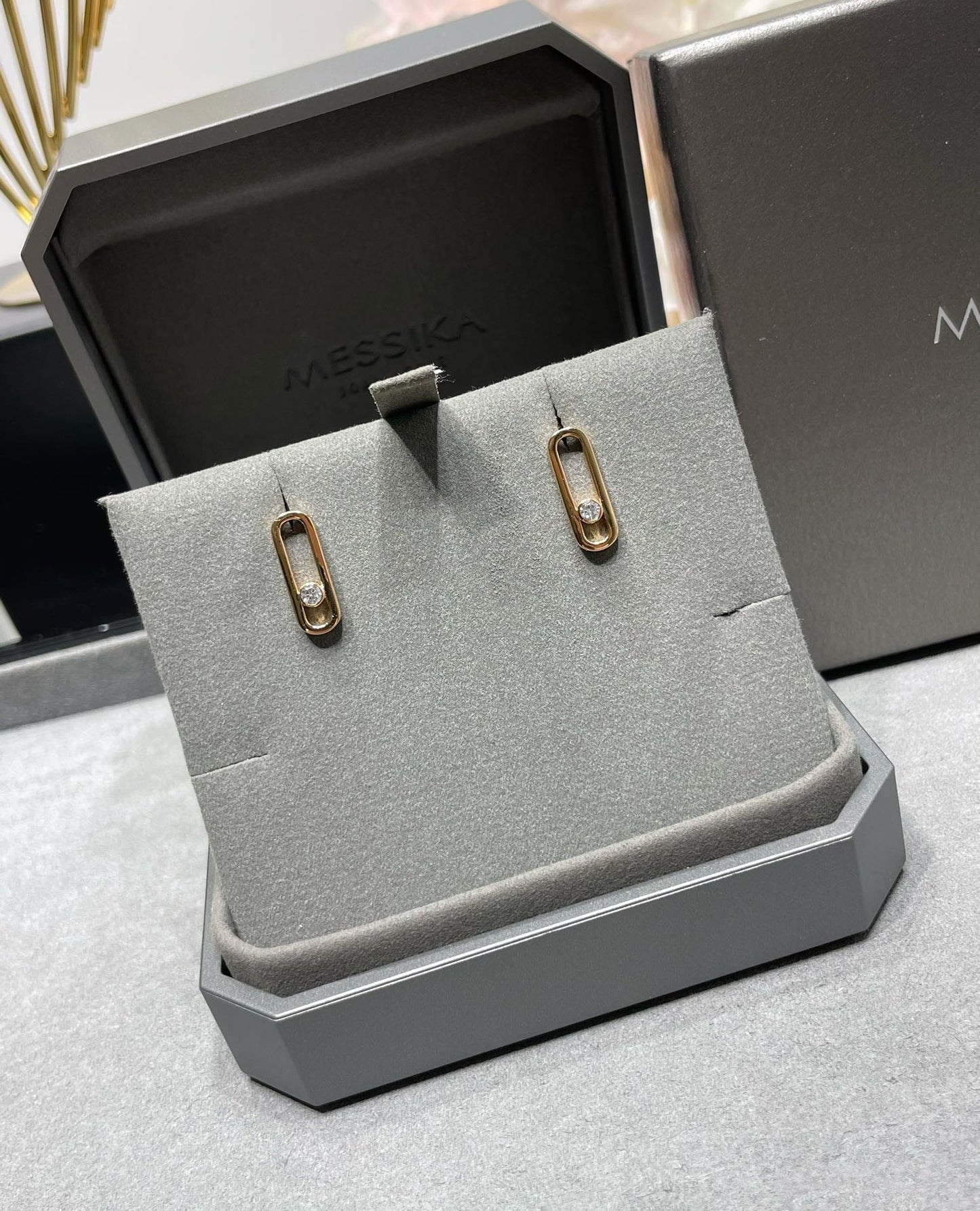 [✨ROSE💎]MOVE UNO SMALL 1 DIAMOND EARRINGS